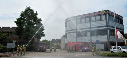 water-ereteken brandweerkazerne Heerhugowaard nationale brandweerherdenking