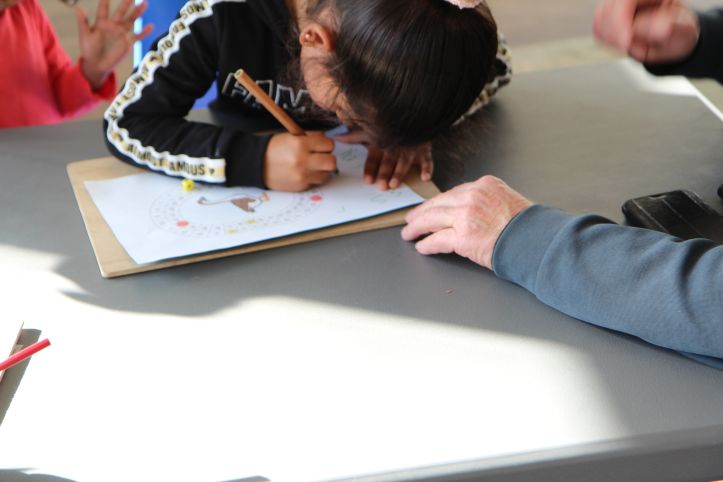 Spelende wijs leren schrijven en rekenen